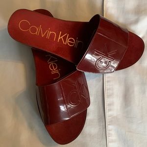 Calvin Klein Marlina slide shoe deep red Velcro closure size 8